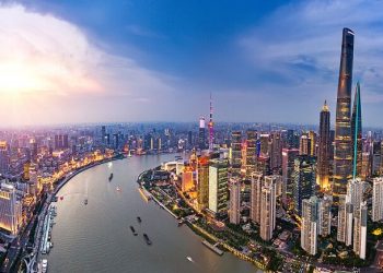 Çin ekonomisi ilk çeyrekte yüzde 18,3 büyüdü