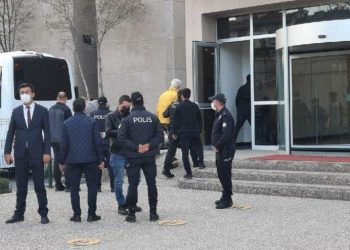 Montrö bildirisine imza atan amirallere tahliye…