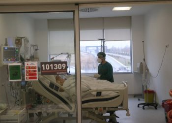 Sağlık Bakanlığı, koronavirüs hastalarında sık görülen belirtileri açıkladı