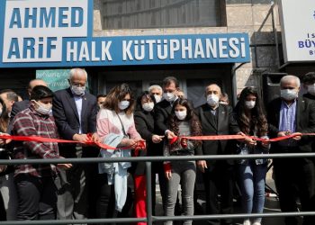İBB’den, Gazi Mahallesi’nde Ahmed Arif Halk Kütüphanesi…