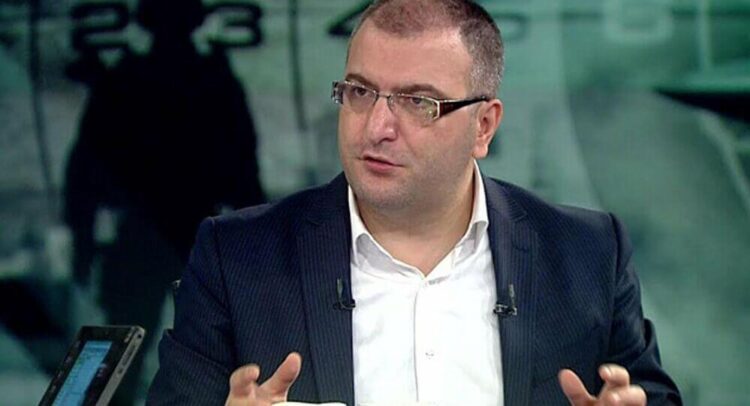 Türkiye Gazetesi Cem Küçük’ün Halil Falyalı yazısını sildi