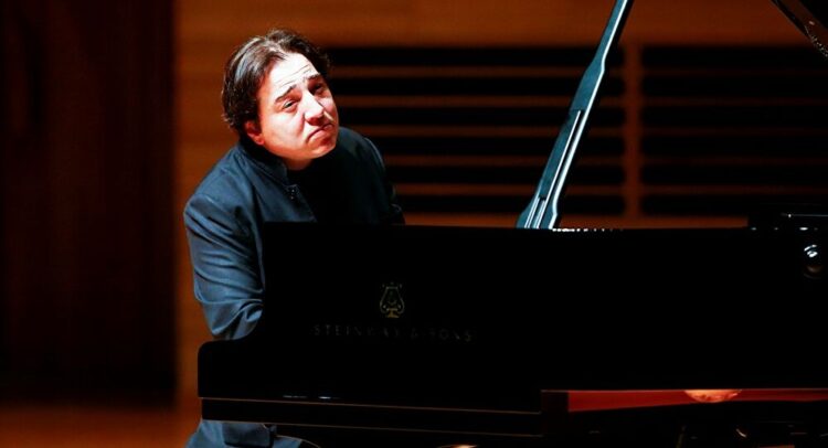 Fazıl Say’dan Bakanı Ersoy’a tepki: “Yahu çok ayıp bu be! Utanç bu utanç!”