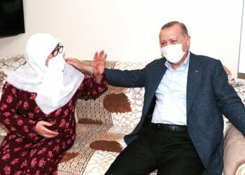Cumhurbaşkanı Erdoğan, 2019’daki yerel seçim döneminde gündeme gelen Mahruze Keleş’i ziyaret etti