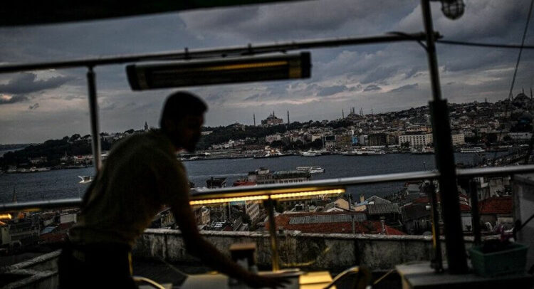 Kafe ve restoranlara Avrupa modeli: Bahçesi olan açılsın