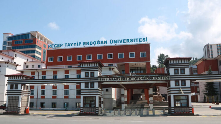 Resmi Gazete’de yayımlandı! 10 üniversiteye yeni fakülte