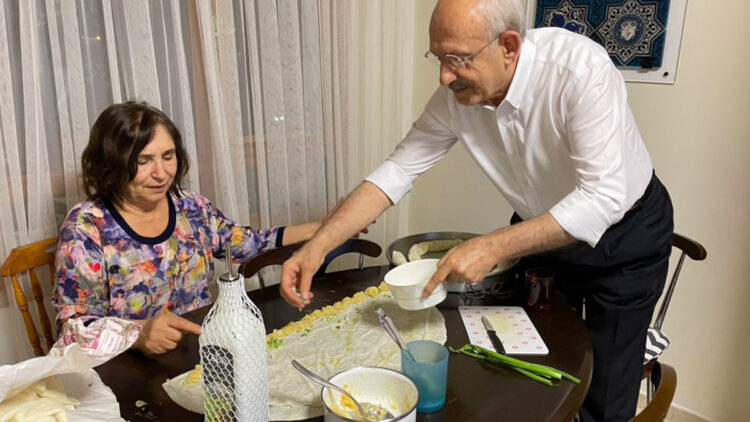 Kılıçdaroğlu, bayram için mutfağa girdi