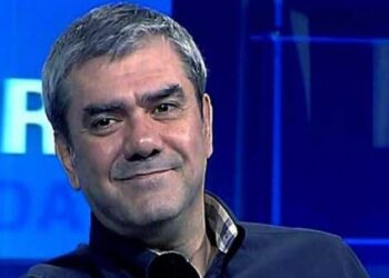 Yılmaz Özdil’den Erdoğan’ın dinlediği programda Atatürk’e lanet okunmasına sert tepki