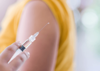 DSÖ: Onaylanan Koronavirüs aşıları, bilinen bütün varyantlara karşı etkili