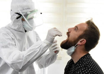 ‘Bu açıklama yaygın ve semptom göstermeyenler test yapılmadığının itirafı’