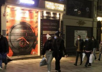 Harvard’lı profesör duyurdu: ‘Türkiye’de salgın bu yaz tamamen bitebilir!’