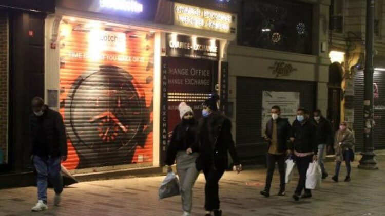 Harvard’lı profesör duyurdu: ‘Türkiye’de salgın bu yaz tamamen bitebilir!’