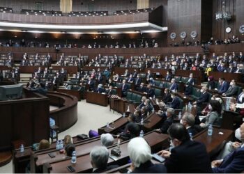 Eski AKP’li isimden Erdoğan’ı çok kızdıracak sözler
