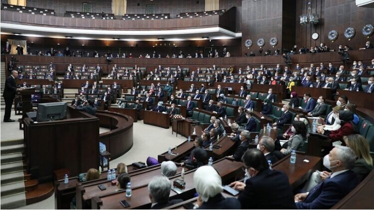 Eski AKP’li isimden Erdoğan’ı çok kızdıracak sözler