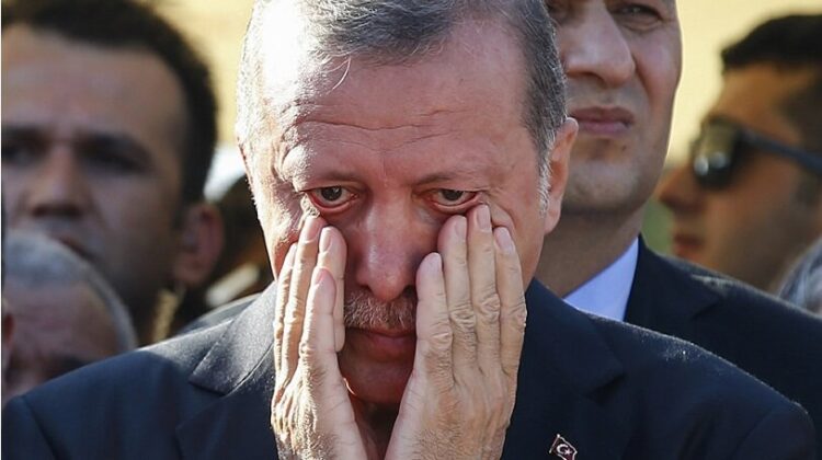 Büyük gaf: ‘Erdoğan’ın 20 yaş fotosu’ diye bunu paylaşıp hemen sildiler!