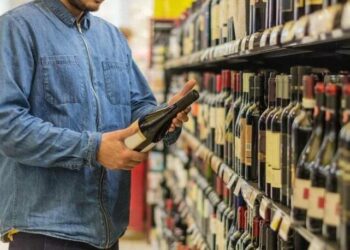 İsmail Saymaz: İslamcı iktidar aldığı yasakla Ramazan’da insanları günaha soktu