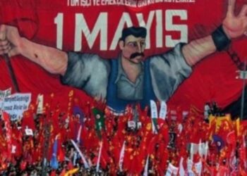 İş yerleri, fabrikalar, evler ve balkonlar… 1 Mayıs her yerde!