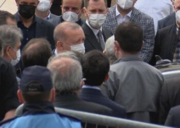 Tam kapanmada lebaleb cenaze töreni