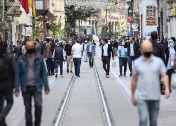 ‘Tam kapanma’nın ardından 3 aşamalı açılış: İşte planlanan sıralama!