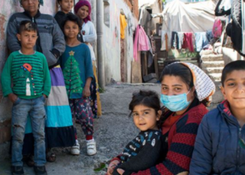 17 günlük kapanma Roman vatandaşları vurdu