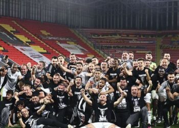 Beşiktaş şampiyon olmasına rağmen parayı Galatasaray kazandı