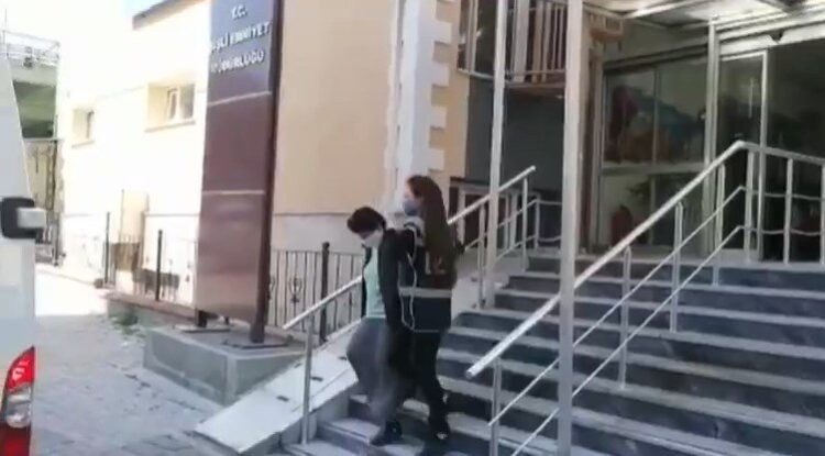 Yaşlı kadını ‘MİT üyesiyim’ diyerek dolandırdı