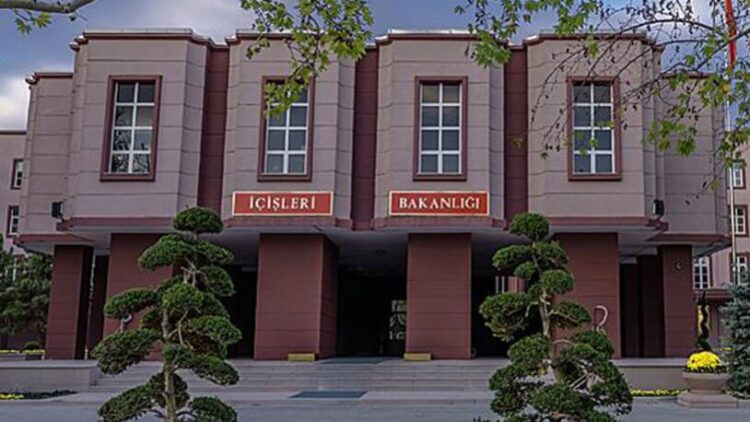 İçişleri Bakanlığı’ndan ‘tam kapanma’da sıkça sorulan sorulara yanıt