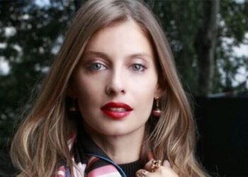 Tuba Ünsal objektiflere yakandı! Sevgilisi ve ailesi dikkat çekti