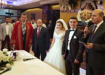 Soylu, Peker’in işaret ettiği akrabanın nikah şahidi çıktı