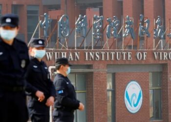 Çin’den Biden’a: Siz de ABD’deki gizemli salgını açıklayın