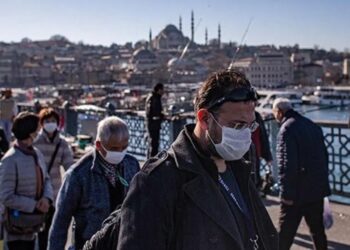 Prof. İlhan: Açık alanda maske zorunluluğu kalkabilir