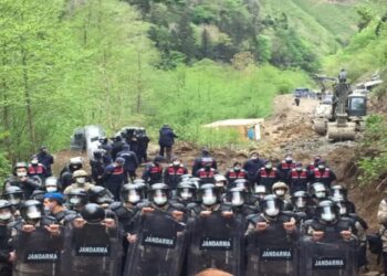 870 avukattan Rize Barosu’na çağrı: Yaşamın yanında yer alın