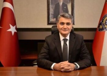 Cami olayının ardından Gaziantep Emniyet Müdürü Cengiz Zeybek emekliliğini istedi