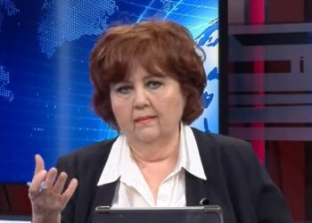 Ayşenur Arslan’dan Peker, Özışıklar ve Soylu üçgeninde gazetecilik dersleri