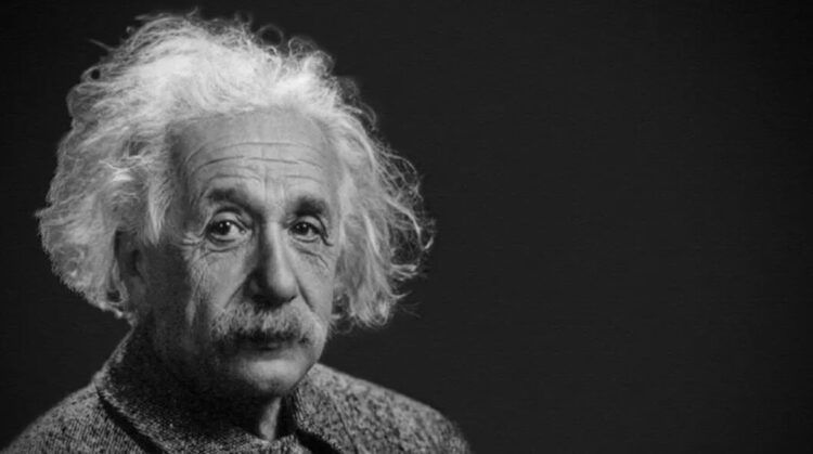 Einstein’ın el yazısı mektubu 1.2 milyon dolara satıldı