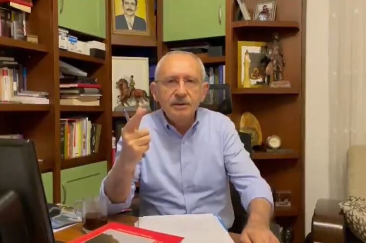 Kılıçdaroğlu çalışma odasından paylaştı: Gözüme uyku girmiyor