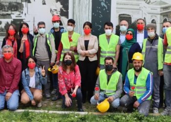 HDP Eş Genel Başkanları Galataport ve kağıt işçilerini ziyaret etti