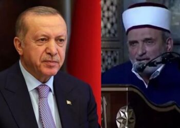 Ayasofya’da Atatürk’e hakaret eden Demirkan’ın yönetiminde olduğu vakıf, kamu ile içli dışlı