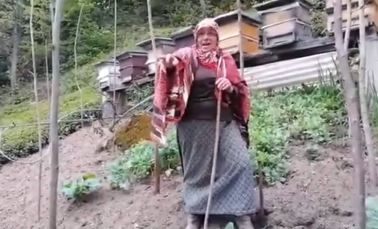 Tarkan bu kez İkizderelilerin tepkisini paylaştı