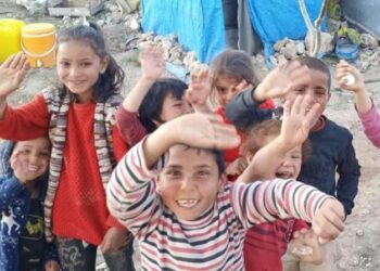 Pandemide eğitimden yoksun, kekik tarlasında çalışan çocuk işçiler hayallerini anlattı