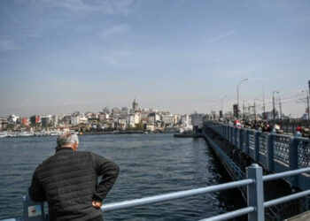 MetroPOLL anketi: Katılımcıların yüzde 26.6’sı ‘Şu anki gelirimle temel ihtiyaçlarımı karşılayamıyorum’ dedi