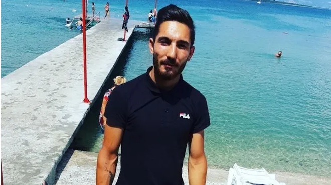 Polisin kovaladığı genç öldü