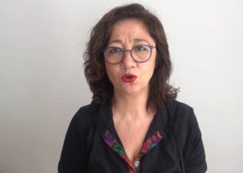 “Almanya’da en az 1 milyon doz aşı çöpe gitti; UV ışınları virüsü 20 dakikada öldürüyor”