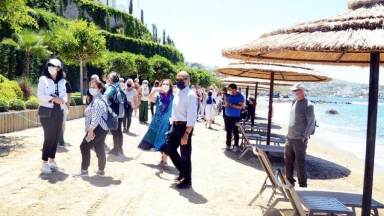 Kaçaklarıyla ünlü projede plaj isyanı