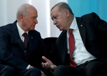 Murat Yetkin: Bahçeli, Erdoğan’a mayın tarlası gibi bir anayasa öneriyor