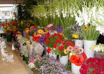 Çiçekçiler Anneler Günü’nde açık olacak mı?
