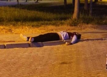 ‘Eşimle ilişkisi vardı’ dedi sokak ortasında katletti