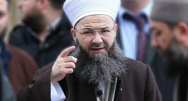 Cübbeli Ahmet: Furkan Vakfı üyeleri vatanımızı bölmek için uğraşan adamlardır