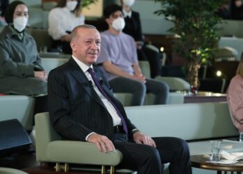 Erdoğan: FETÖ’nün önemli bir ismi elimizde, yakında açıklayacağız