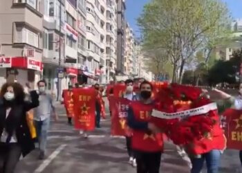 Emekçi Hareket Partisi üyelerine polis biber gazıyla müdahale etti