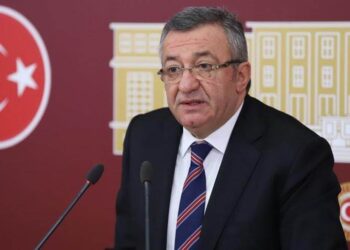 CHP’li Engin Altay: İstifa edenlerin partiyi acımasızca karalamaları yakışık almaz